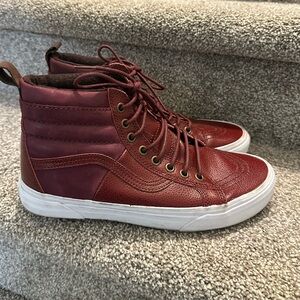 Vans Sk8-Hi Sneakers Womens 9 red wine/burgundy colour